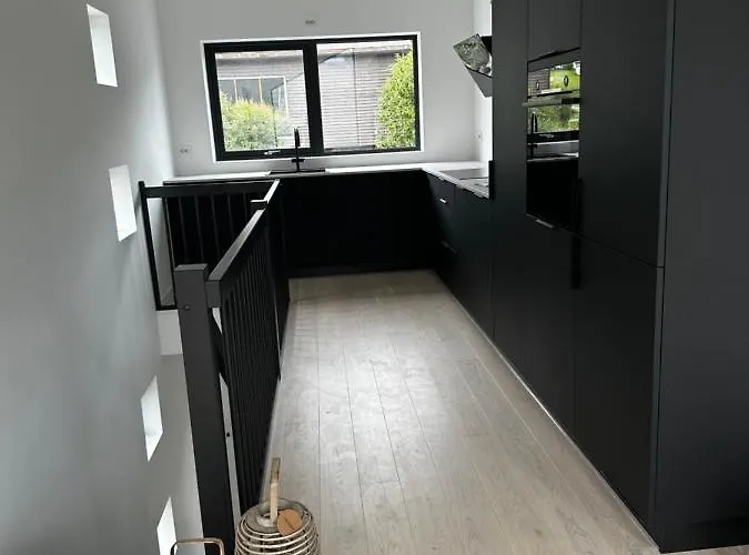 With Parking Casa de hóspedes