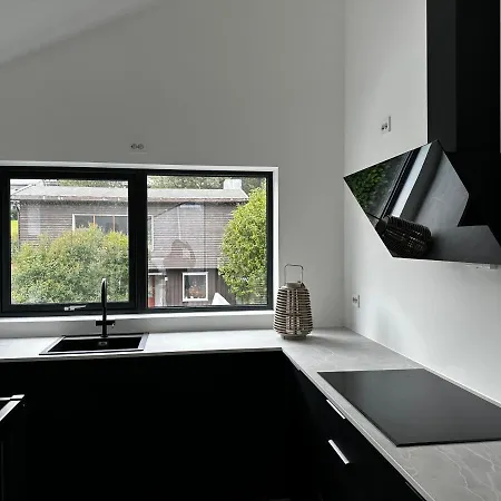 With Parking Vendégház